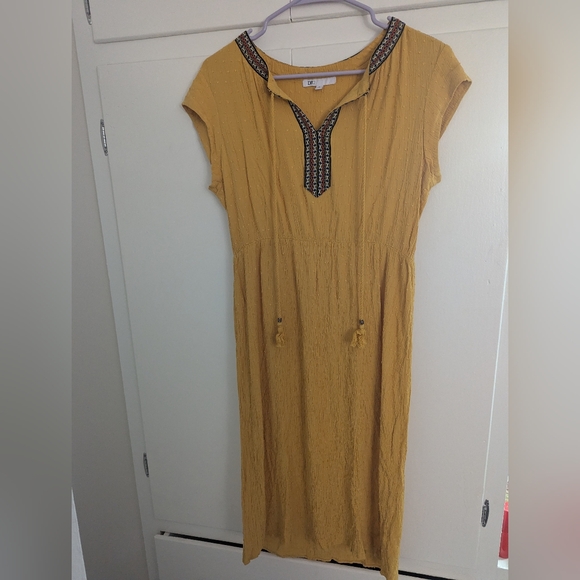 DR2 Dresses & Skirts - DR2 Yellow Boho Midi Dress with Black Details